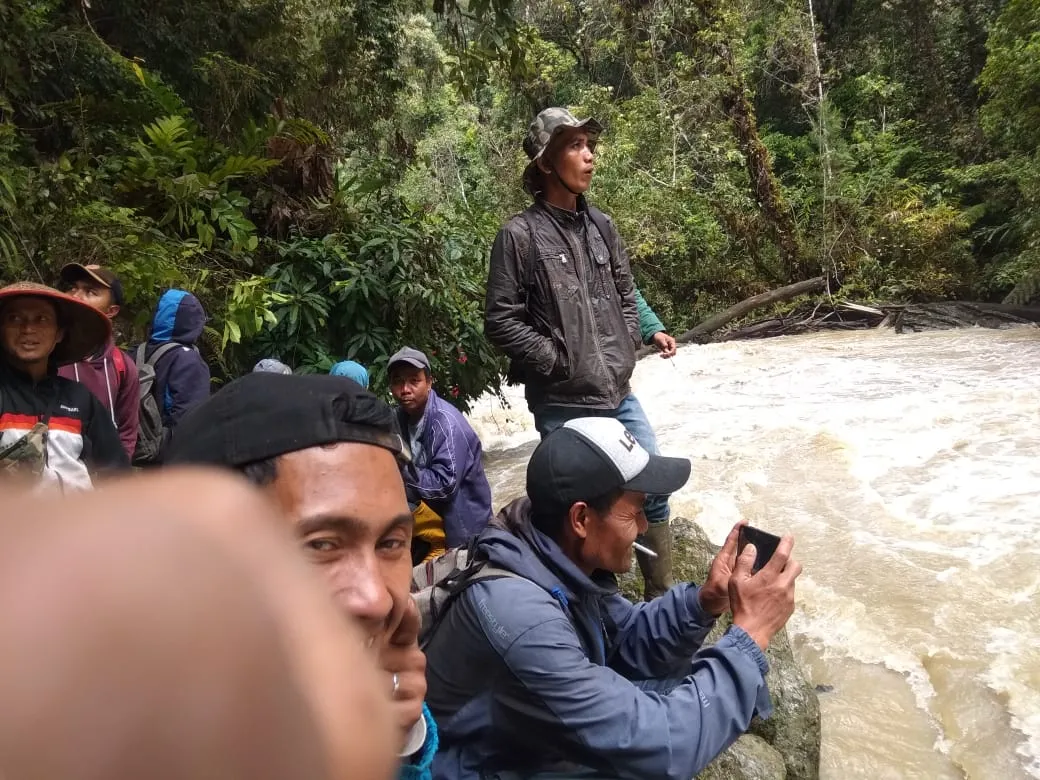 Pemancing Hilang Terbawa Arus