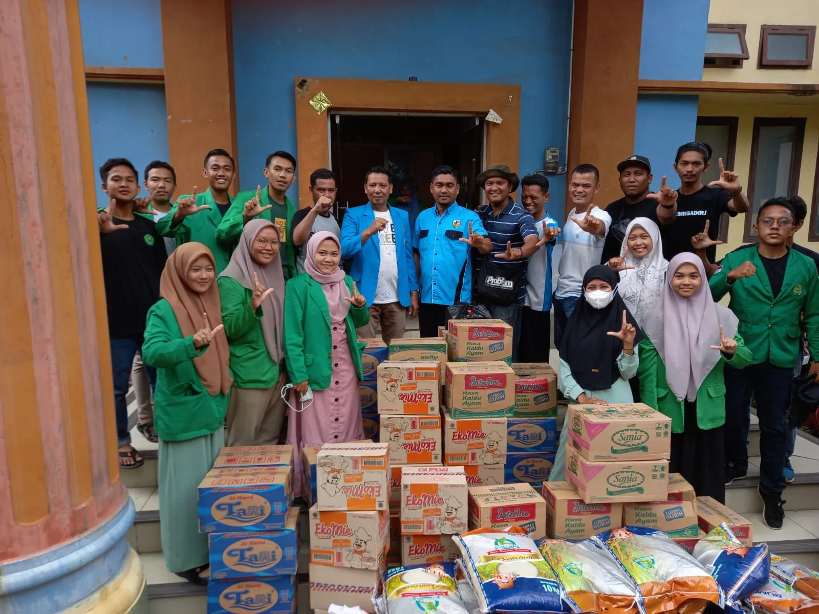 KNPI Langsa Dan Berbagai Organisasi Salurkan Bantuan Ke Tamiang