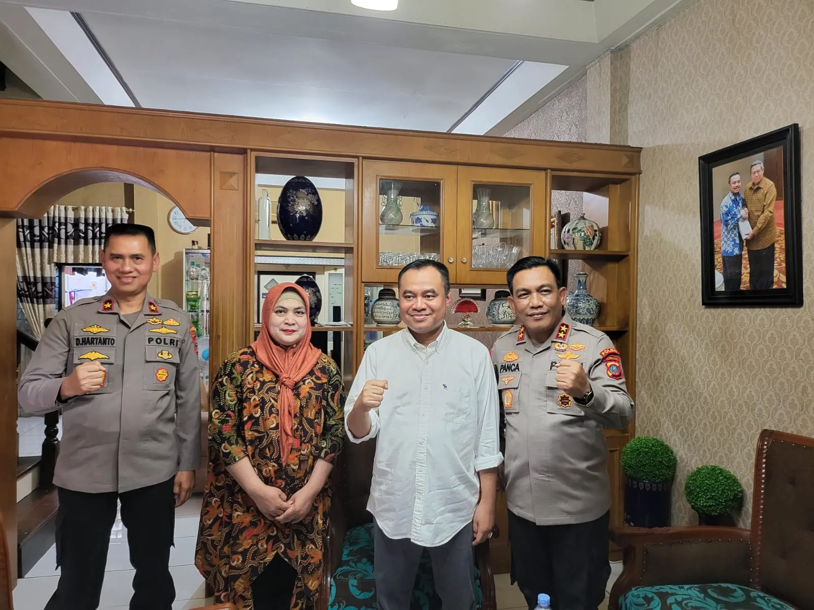 Kapoldasu Berkunjung ke Kediaman Ketua PWI Sumut