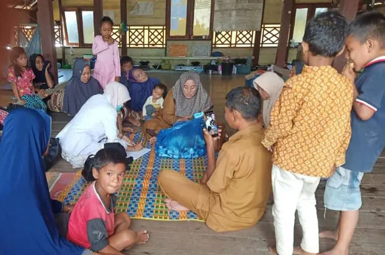 <em>857 Jiwa Masih Mengungsi</em>