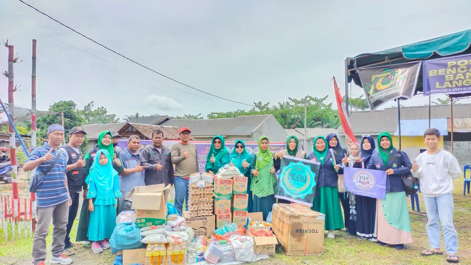 Posko Bencana Banjir Langkat Salurkan Bantuan