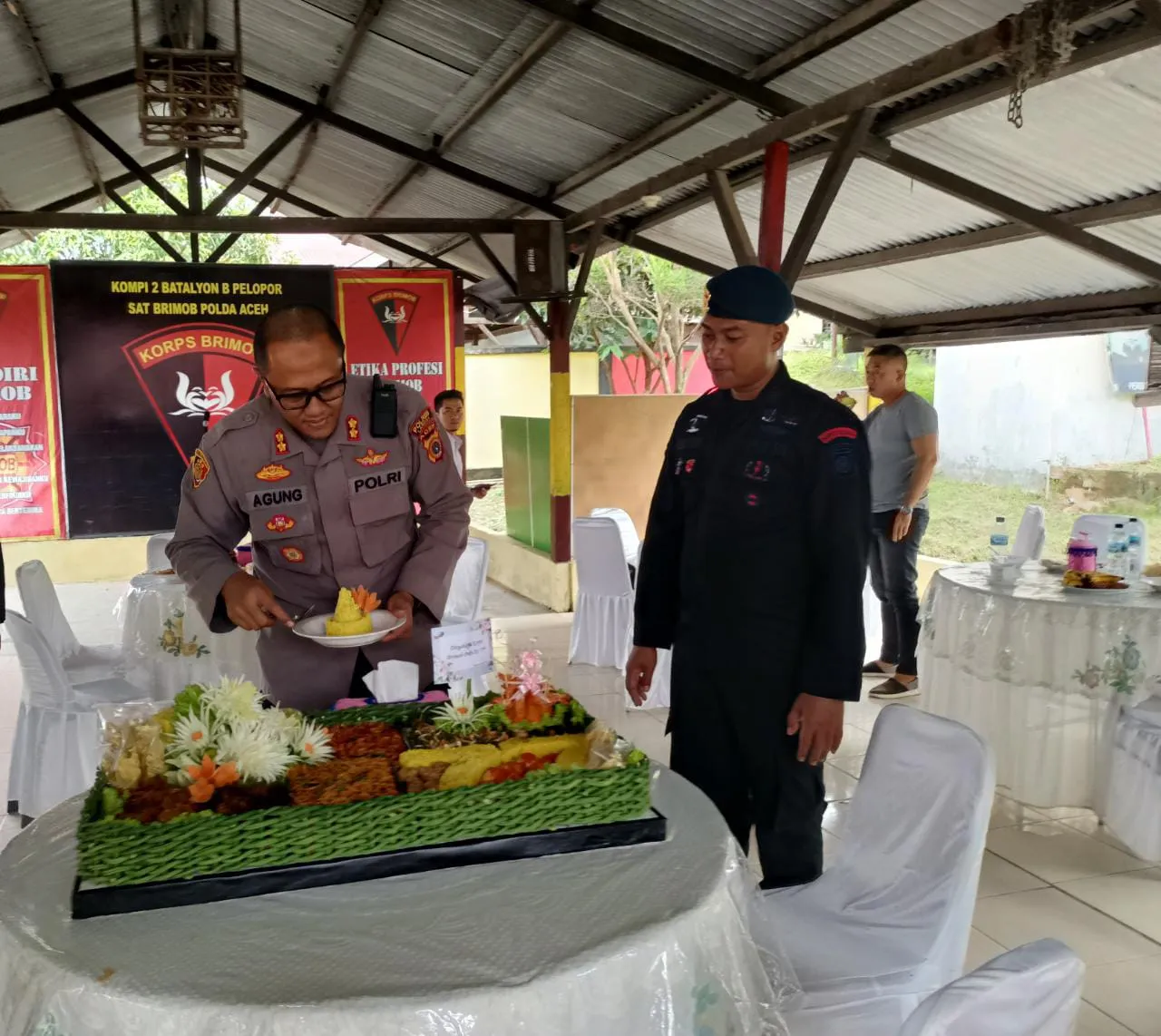 Peringati HUT Ke-77 Brimob Gelar Syukuran Dan Santunin Anak Yatim