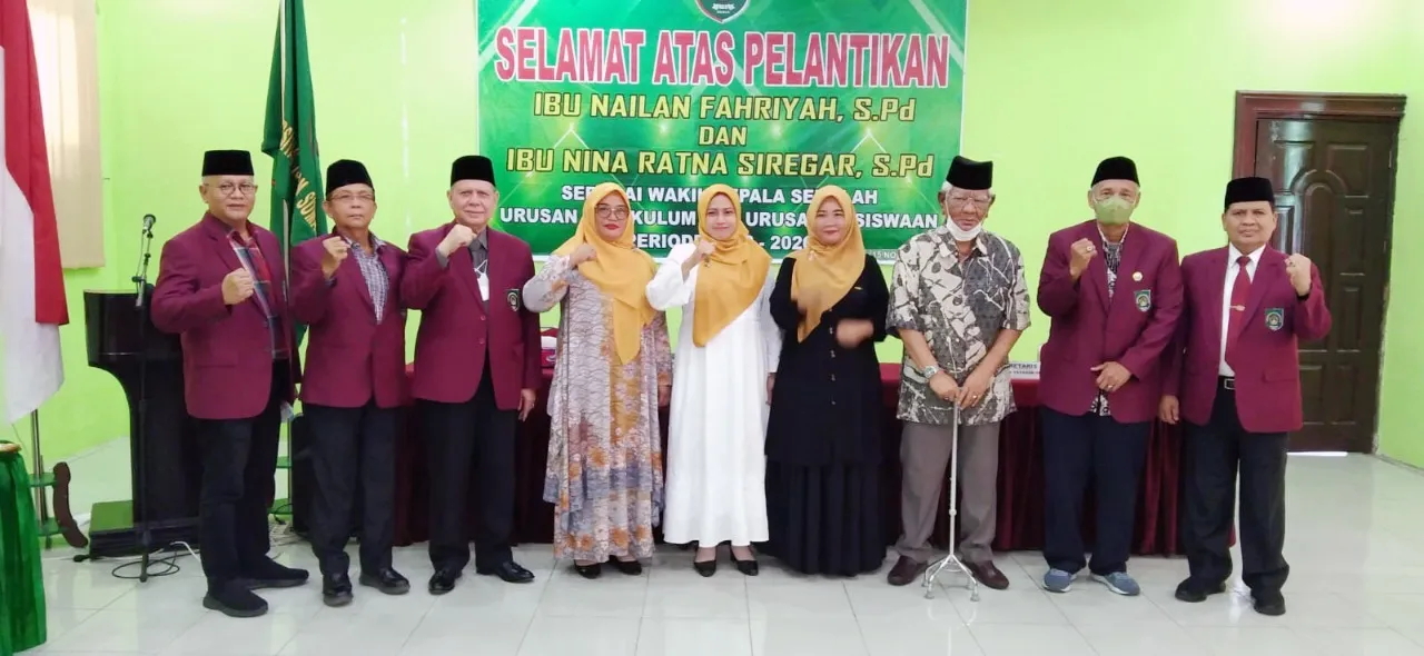 Ketua Umum Yayasan UISU Lantik 2 Wakil Kepala Sekolah