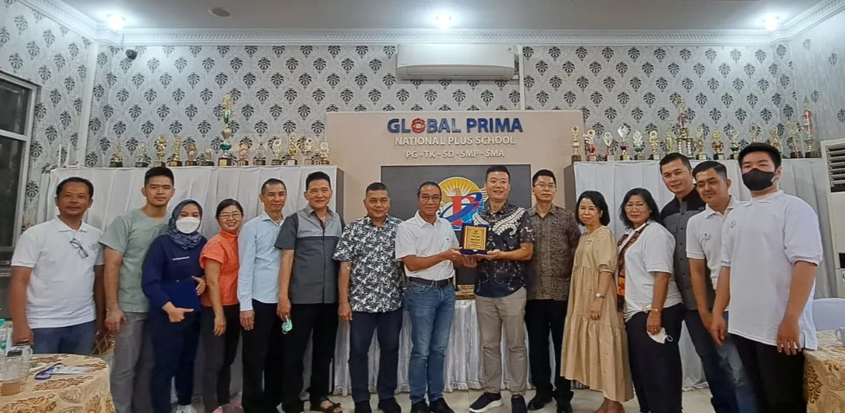 Sekolah Global Prima Gelar Bakti Sosial