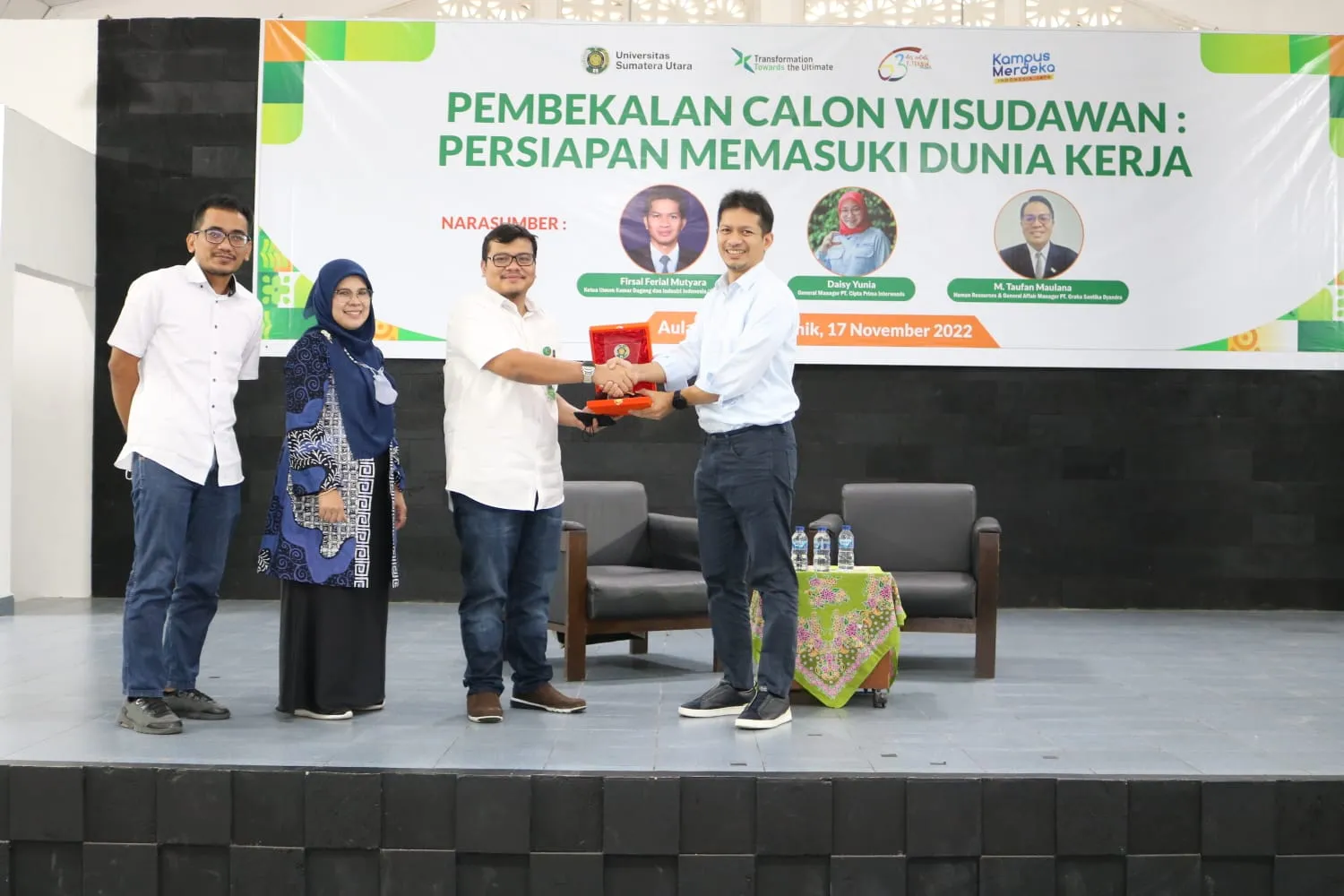 FT USU Bekali Wisudawan Hadapi Dunia Kerja