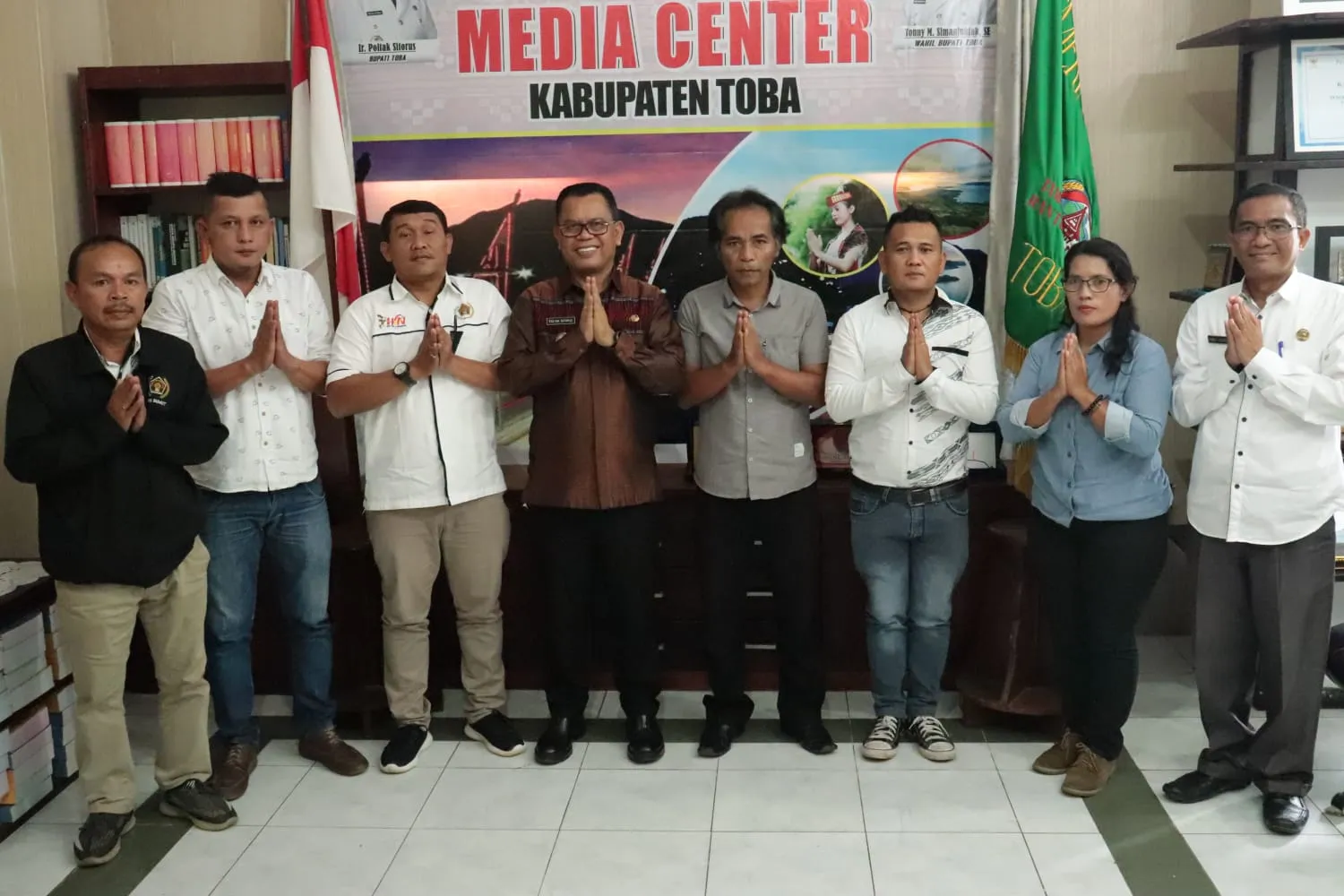 Bupati Toba Terima Audiensi Pengurus PWI Bonapasogit