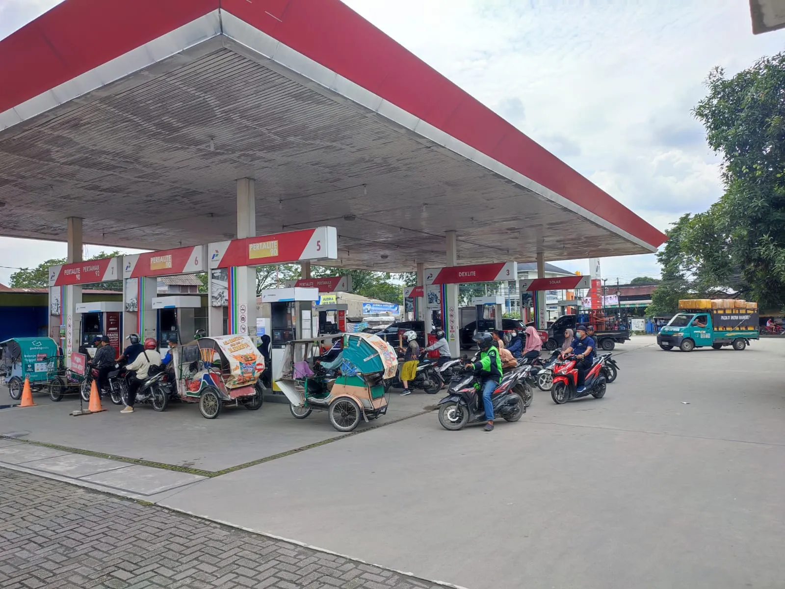 Banjir Landa Medan, Pertamina Patra Niaga Regional Sumbagut Pastikan Penyaluran BBM Aman