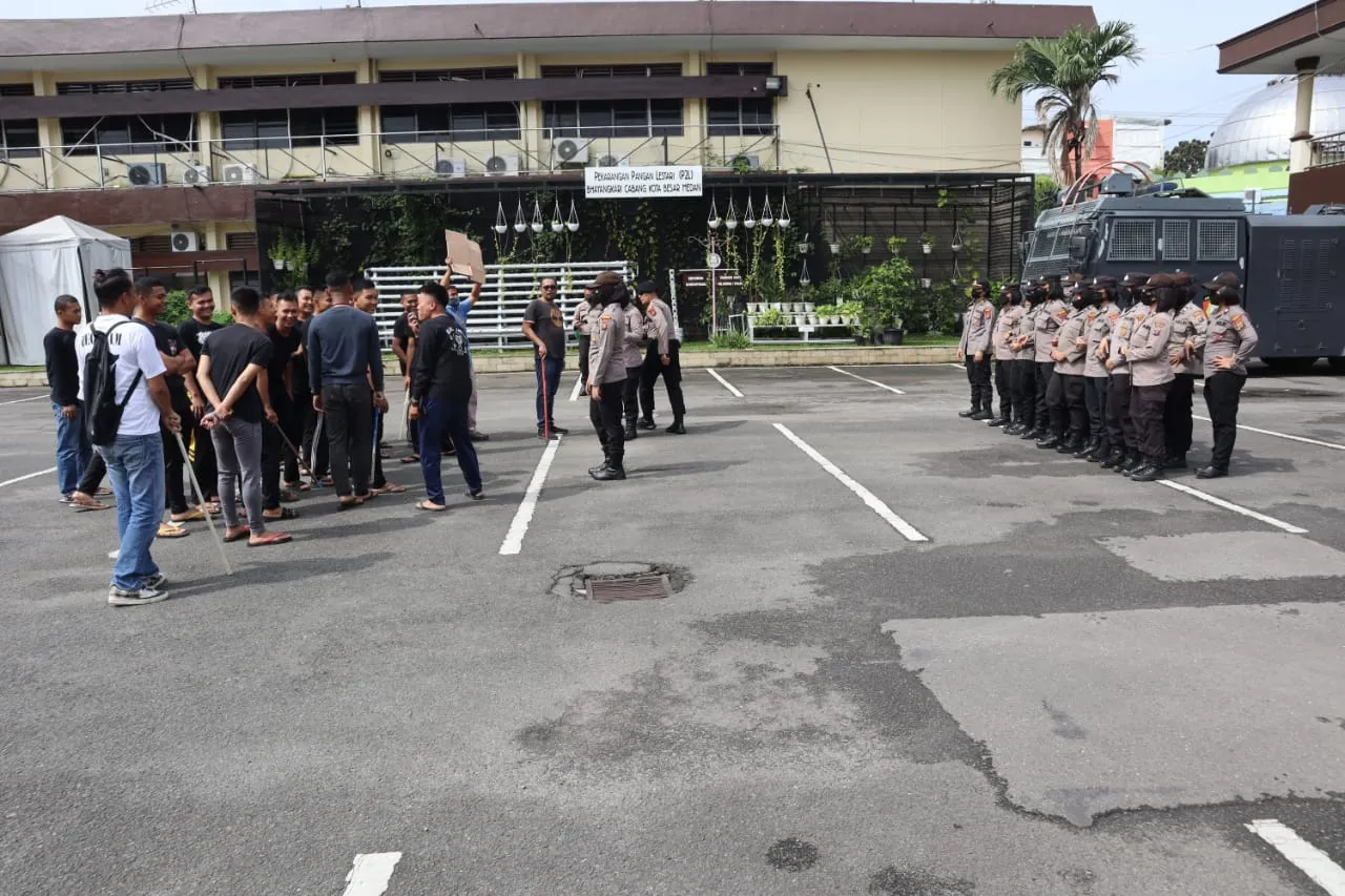 Jelang Pemilu 2024, Sat Samapta Polrestabes Medan Gelar Simulasi Penanganan Aksi Unjuk Rasa