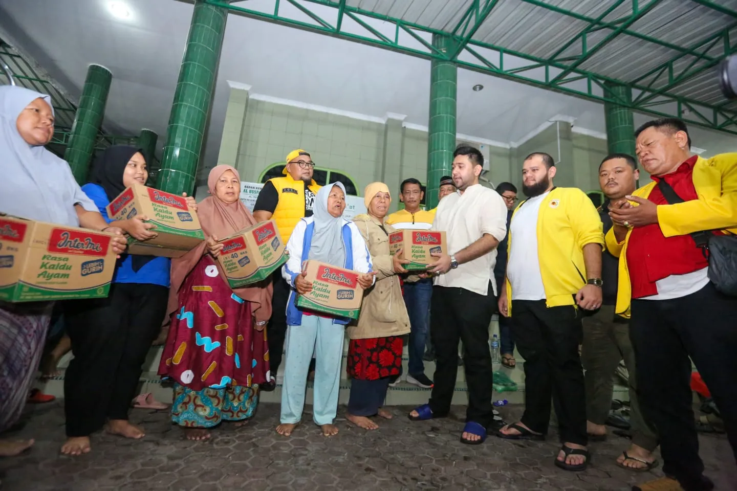 Golkar Medan Bergerak, Rahmaddian Shah Bantu Warga Terdampak Banjir