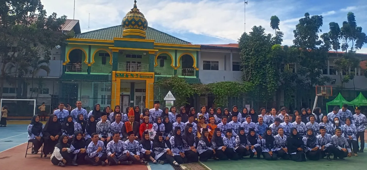 Guru Harus Jadi Teladan Garda Terdepan Bagi Kemajuan Siswa