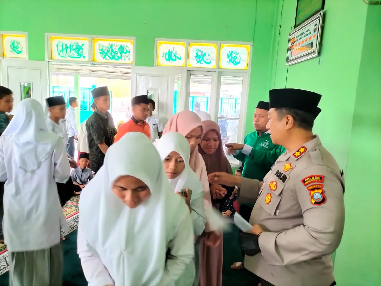 Jumat Barokah, Polres Humbahas Santuni Yatim Piatu