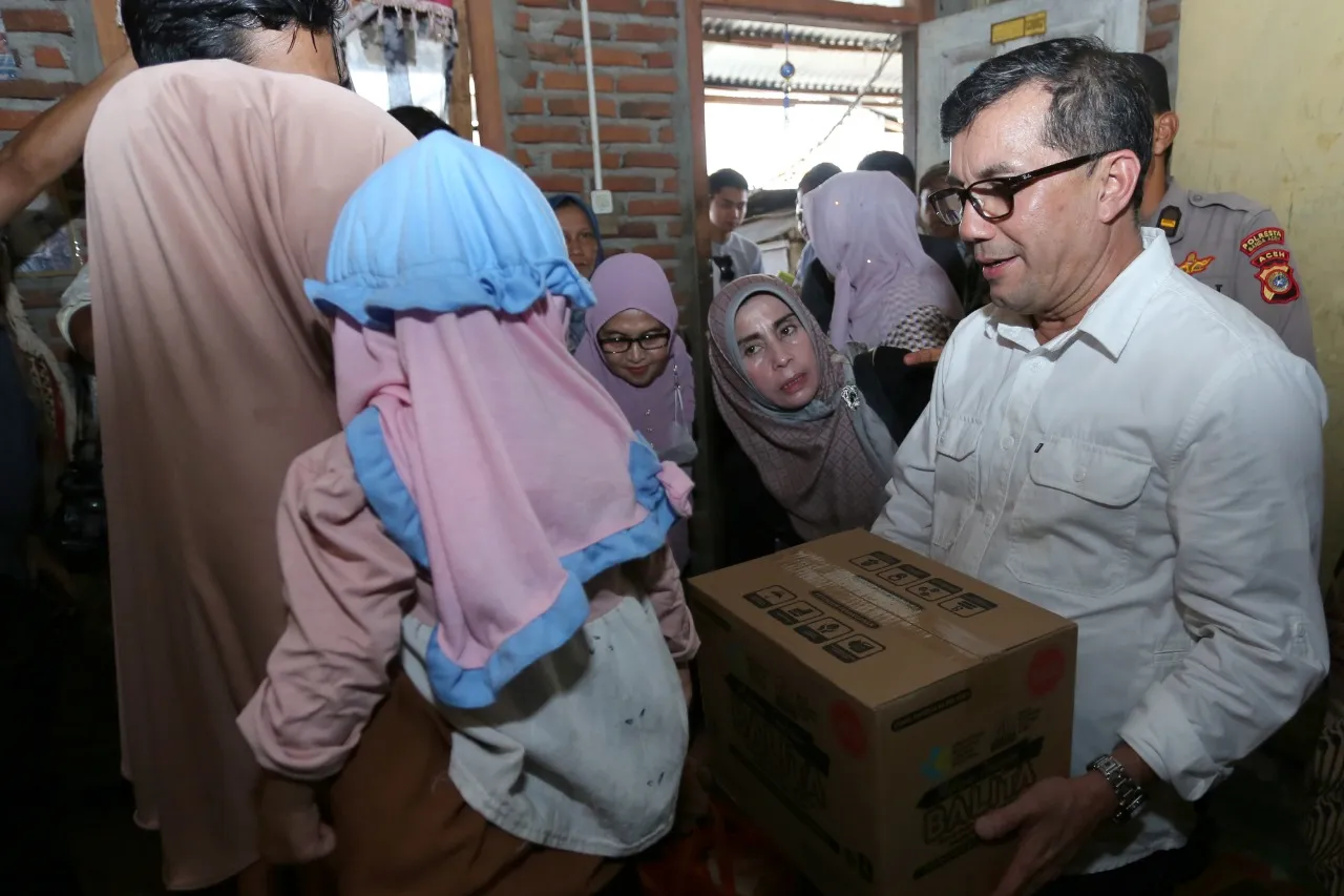 Bakri Siddiq Antar Bantuan Untuk Anak Penderita Stunting