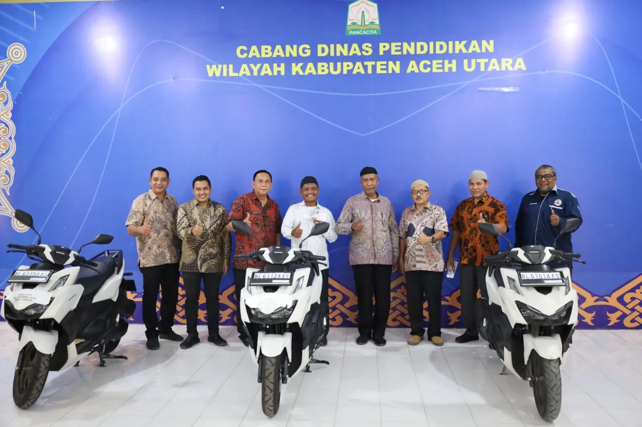 Tiga Pengawas Sekolah Terpencil Di Aceh Utara Dapat Sepeda Motor Dari Pj Gubernur