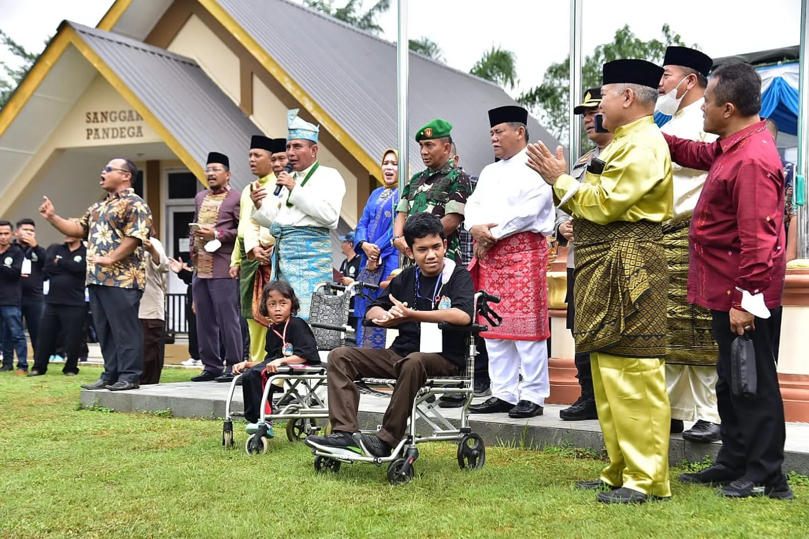 Gubsu Semangati Peserta Berkebutuhan Khusus di Kemah Profil Pelajar Pancasila