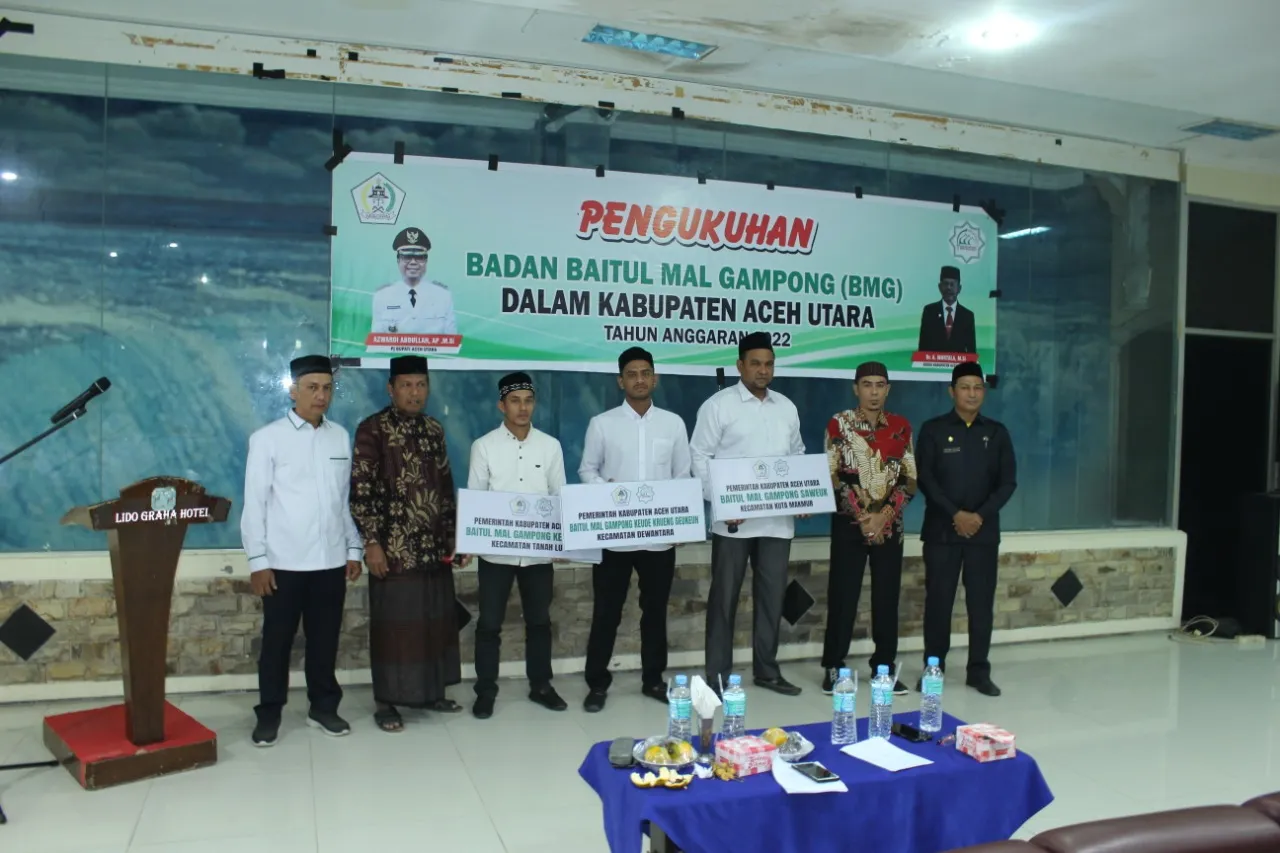 Plt Sekretaris Baitul Mal Aceh Utara Salurkan Bantuan Sosial Rp591 Juta