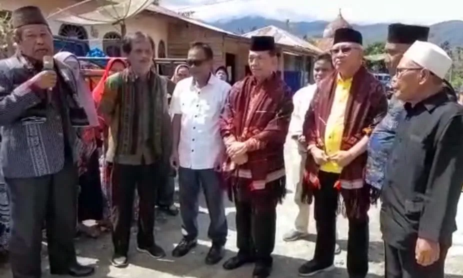 Reses Di Tapsel, Syamsul Qamar Dan Syahrul Pasaribu Diulosi Mangaraja Tenggar