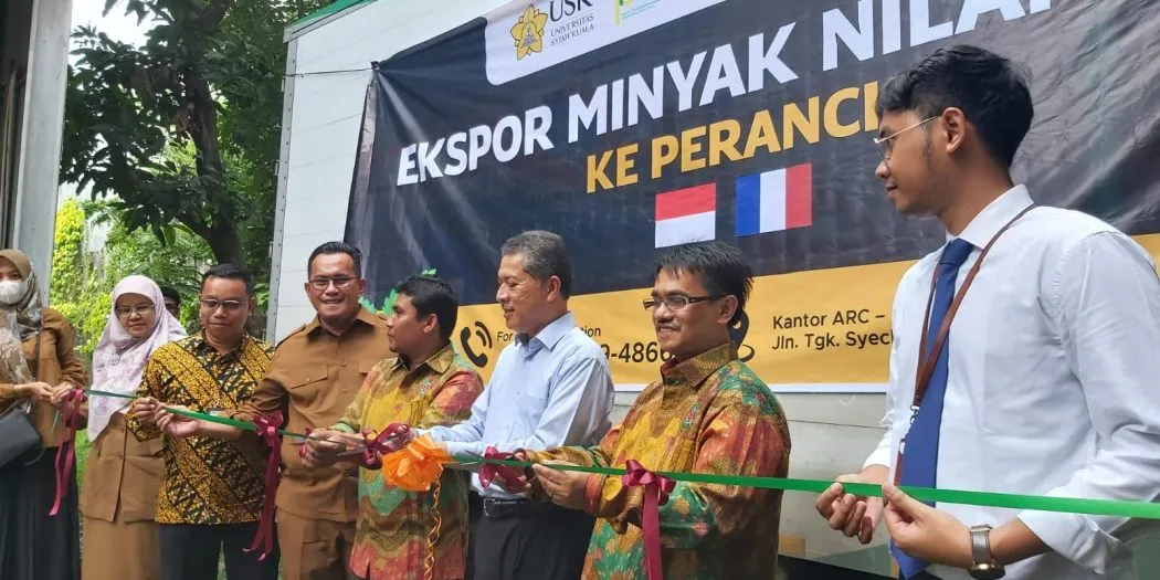 Minyak Nilam Aceh Kembali Diekspor Ke Eropa