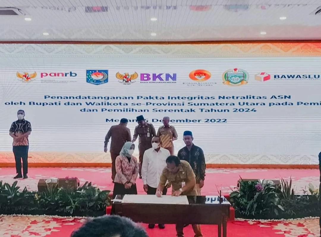 Pemkab Humbahas Teken Pakta Integritas Netralitas ASN