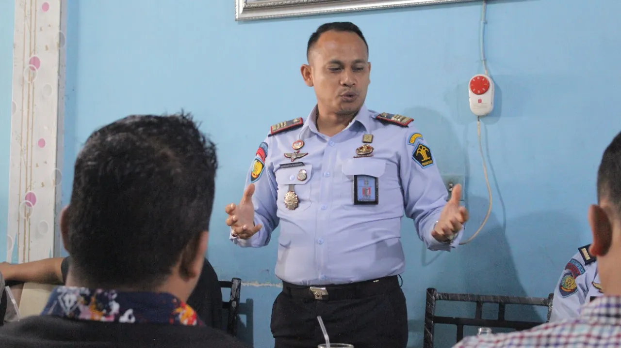 Kalapas Tanjungbalai, Sangapta Surbakti Ternyata Loper Koran Waspada