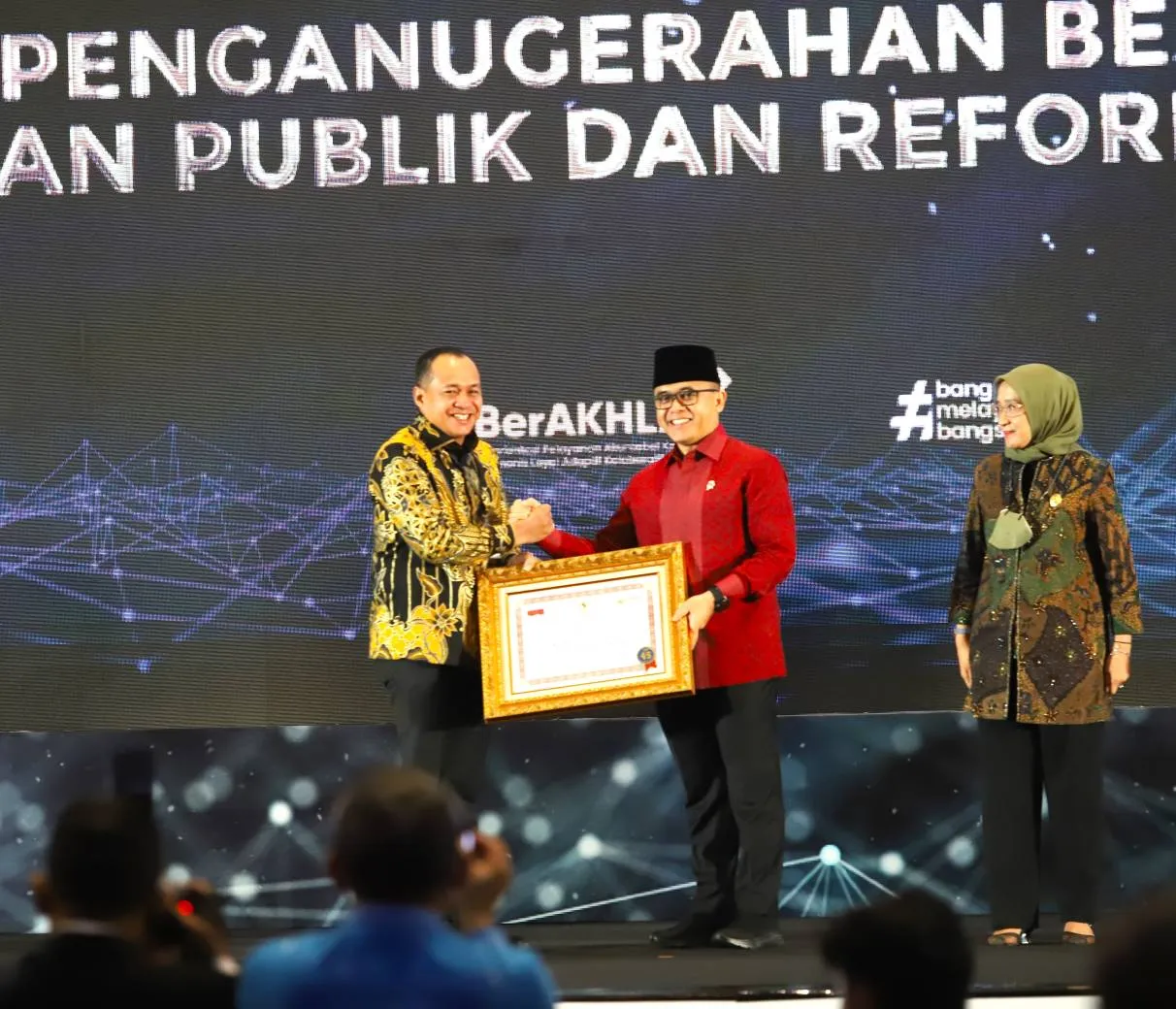 Rumah Kemasan Batubara Dianugerahi Penghargaan Dari Kemenpan-RB