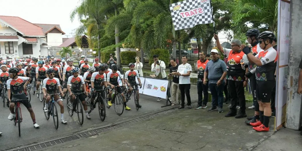 Sekda Aceh Lepas Peserta Tour de Gayo