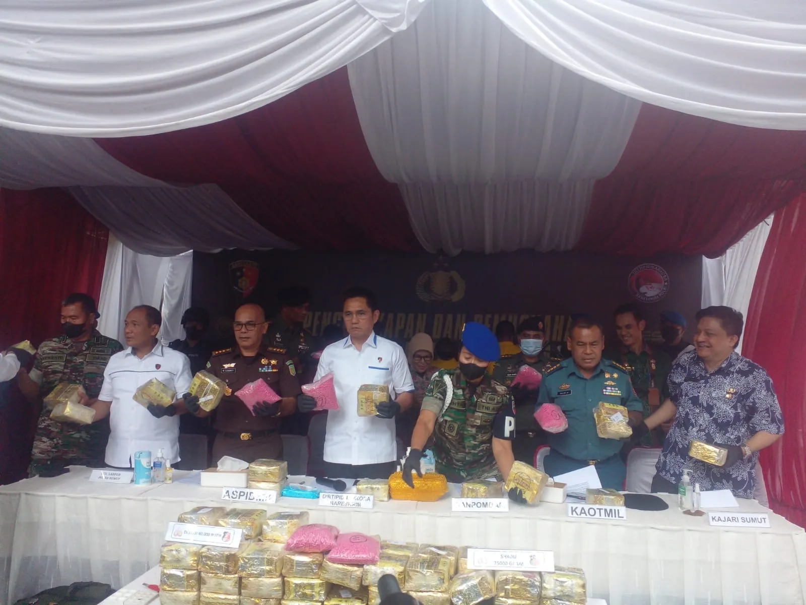 Bawa Sabu 75 Kg Dan 40.000 Butir Ekstasi, 2 Oknum TNI Terancam Dipecat
