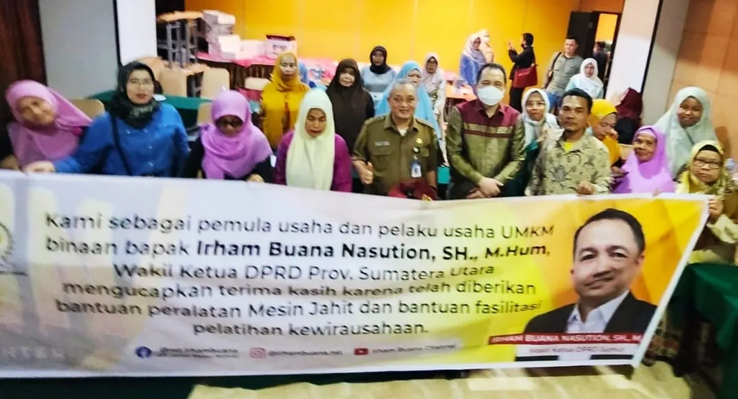 Irham Buana Nasution Serahkan Bantuan Peralatan Penunjang Untuk Pelaku IKM