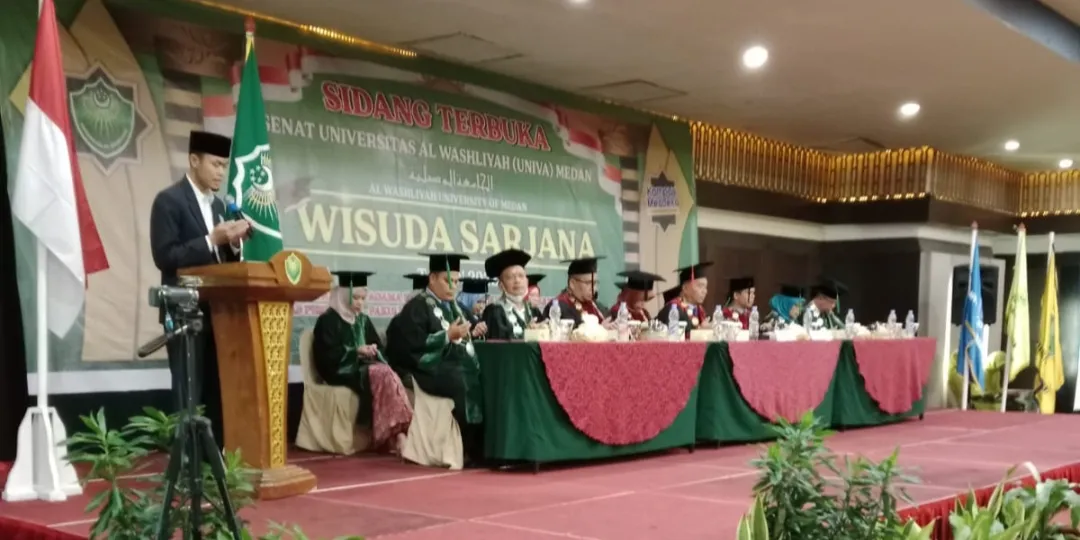 Sekretaris Fatwa MUISU Pimpin Doa Wisuda UNIVA Medan