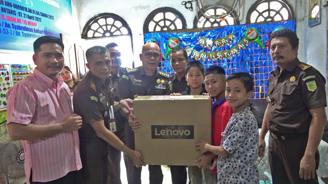 Kejati Sumut Berbagi Kasih Ke Panti Asuhan