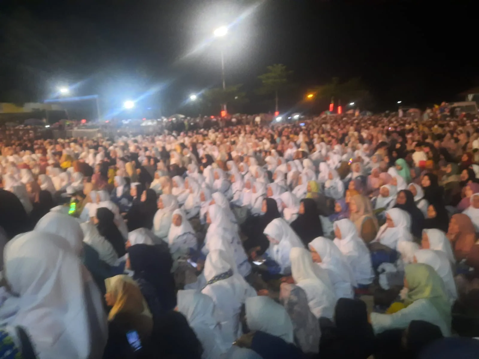 Puluhan Ribu Warga Madina 'Serbu' UAS
