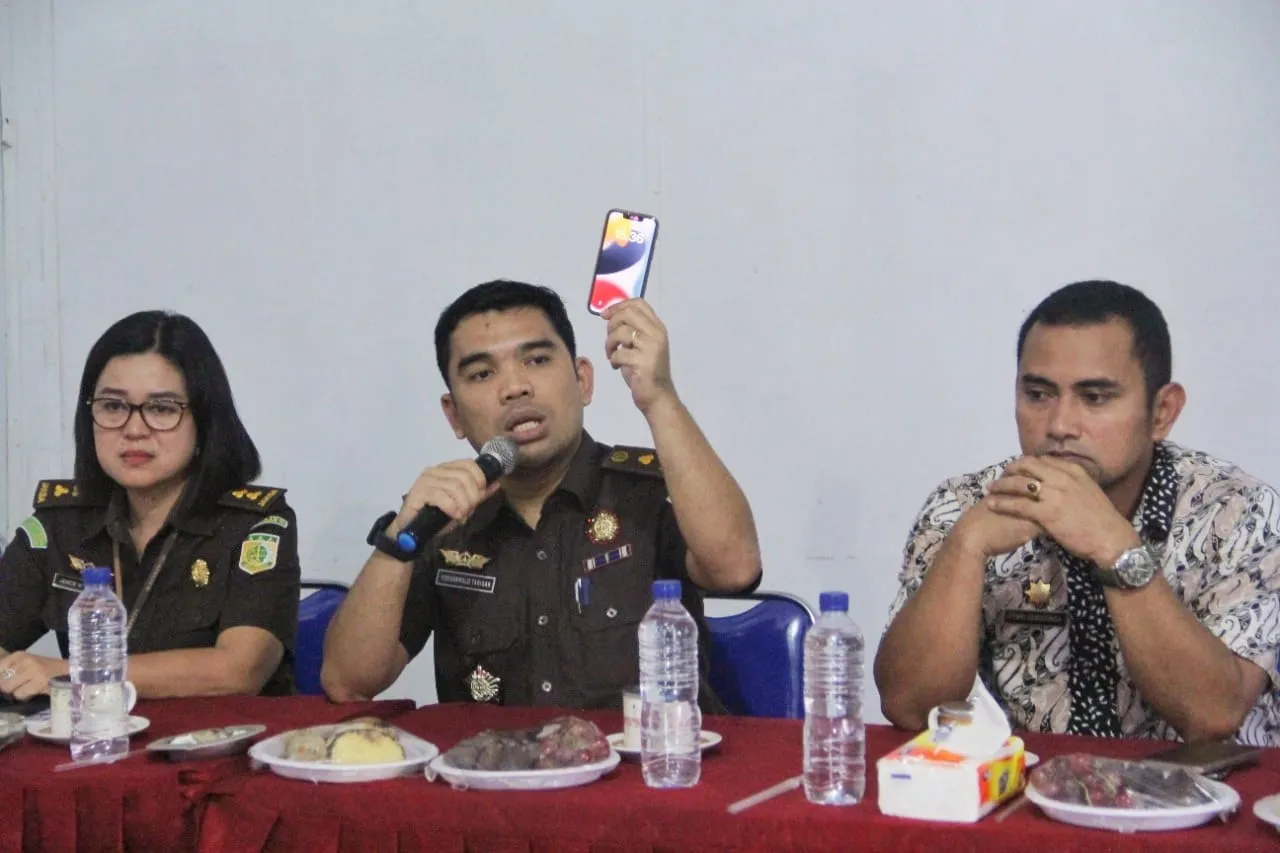 Kejatisu Penyuluhan Hukum Pencegahan Penyelewengan Pengelolaan Keuangan Desa
