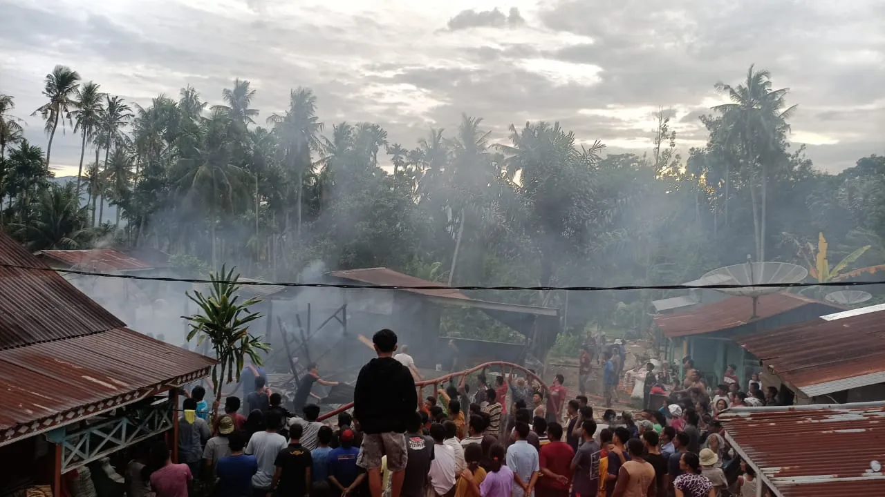 Lima Rumah Hangus Terbakar Di Agara