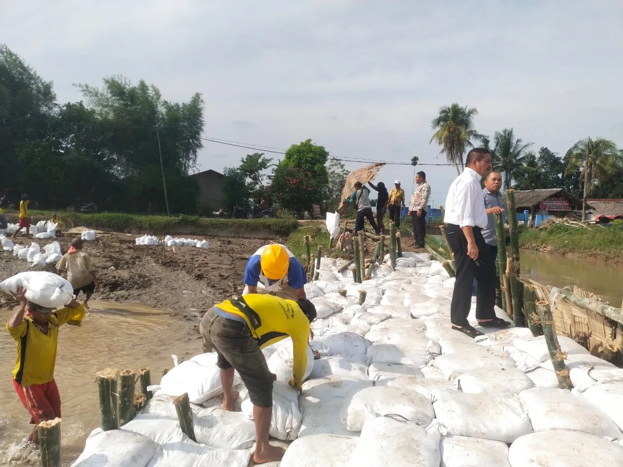 Parlindungan Purba Surati Menteri PUPR Perbaikan Tanggul Jebol Di Tanjung Morawa