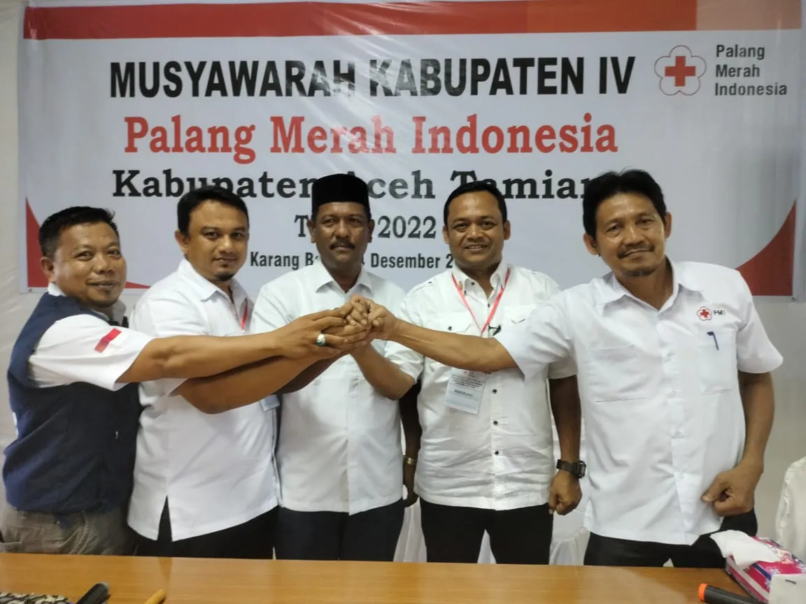 Asrizal H Asnawi Nahkodai PMI Aceh Tamiang
