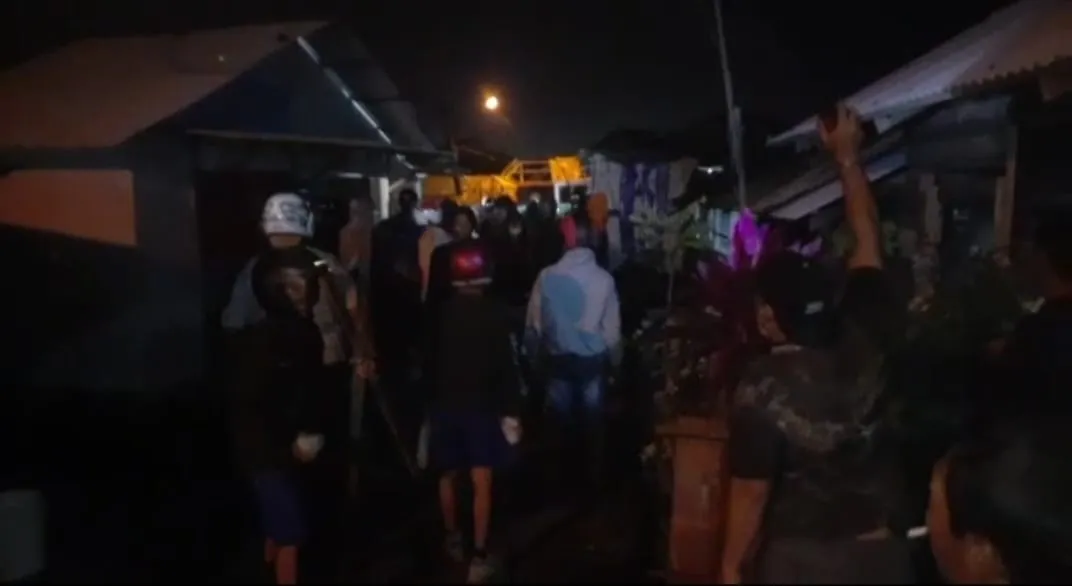 Malam Perayaan Natal, Tawuran Pecah Di Belawan