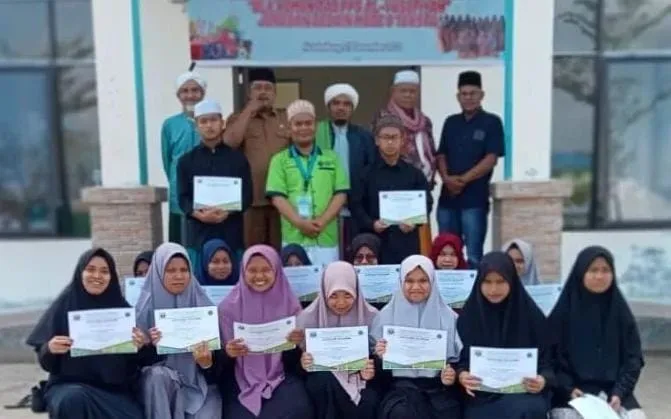BLK Komunitas Dorong Santri Al Yusufiyah Tapsel Miliki Skill Dan Kompetensi