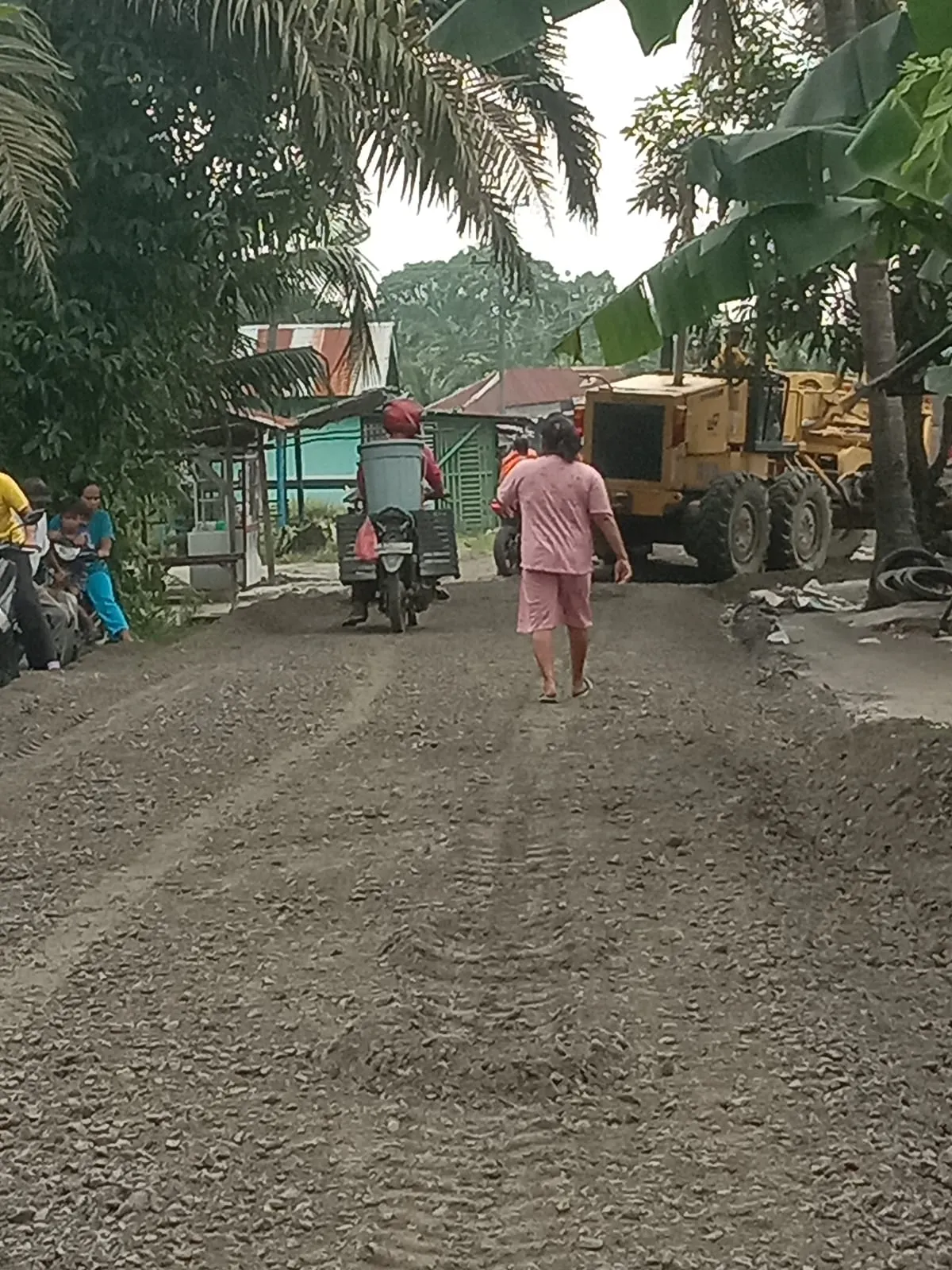Jalan Pantai Cermin Proses Finishing, Azmi Yuli Apresiasi Pemprovsu