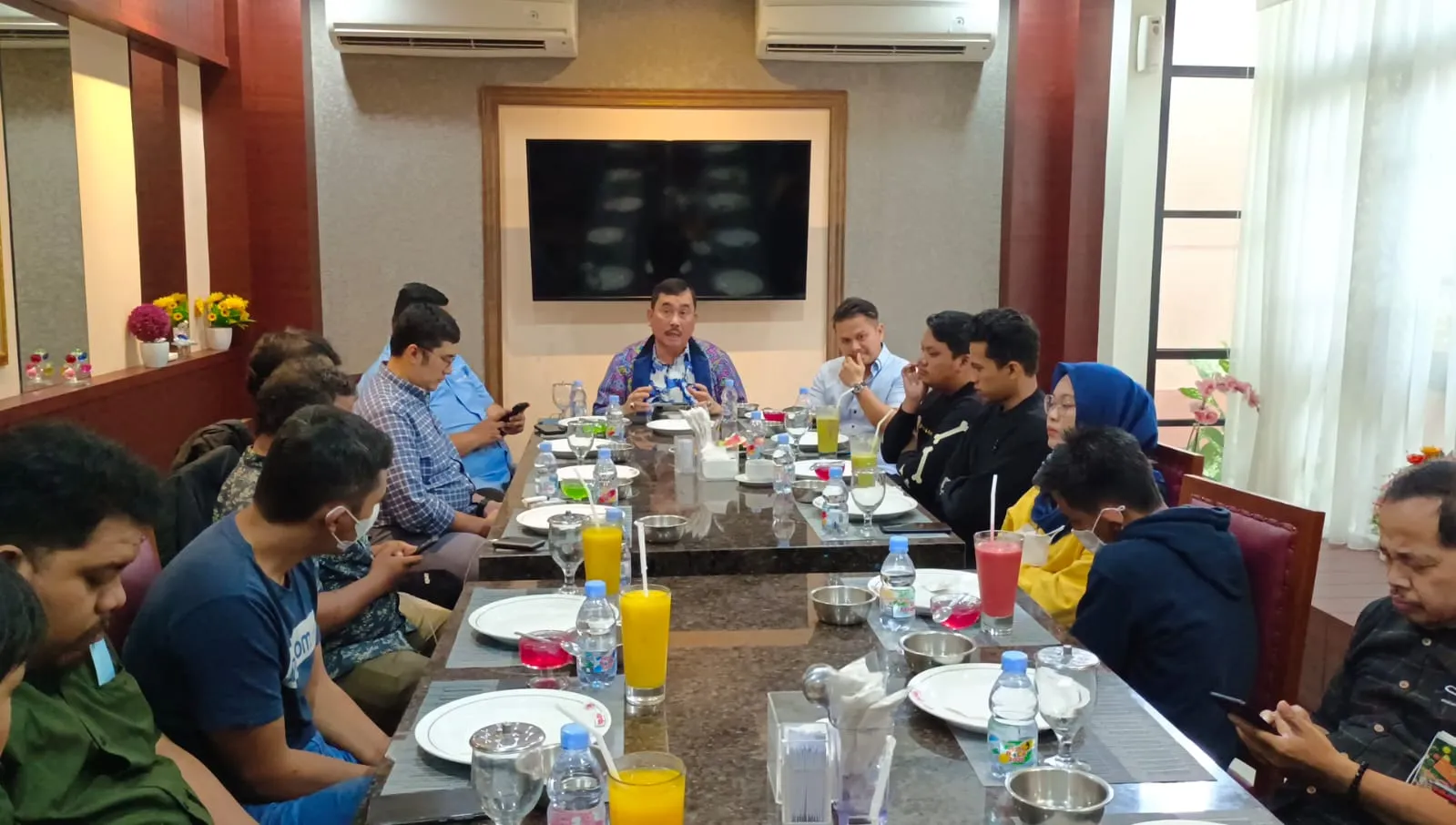 Refleksi Akhir Tahun 2022: Anggota DPR RI Hendrik Sitompul Belum Genap Setahun Sudah Temui 300 Ribu Konstituen