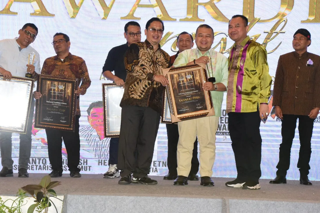 Mantap…!!!! Bupati Tapanuli Selatan Dolly Pasaribu Sahabat Pers