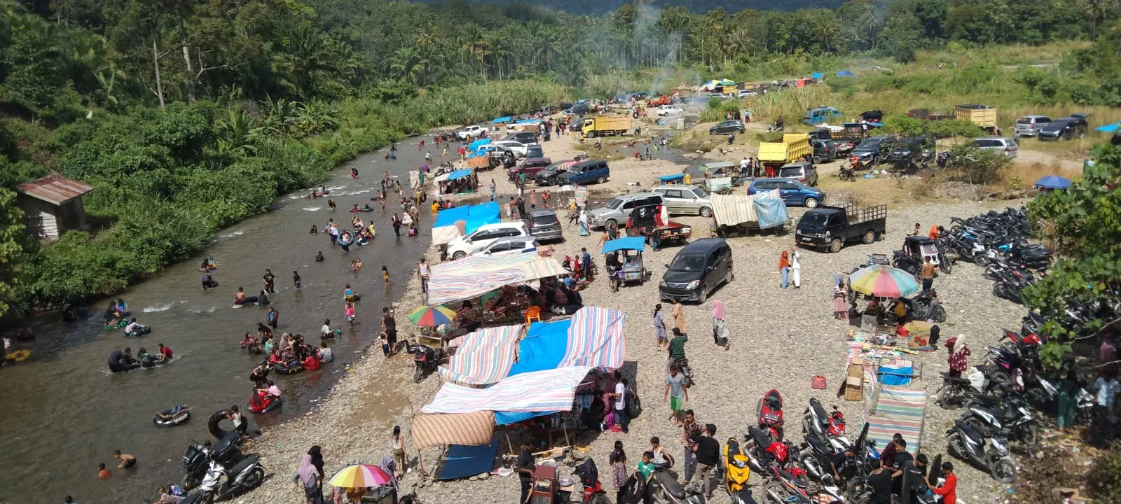 Liburan Tahun Baru, Wisata Pemandian Siraisan Dipadati Pengunjung