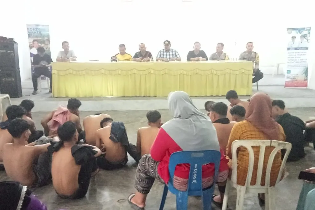 Pengaruh Miras 16 Remaja Bentrok