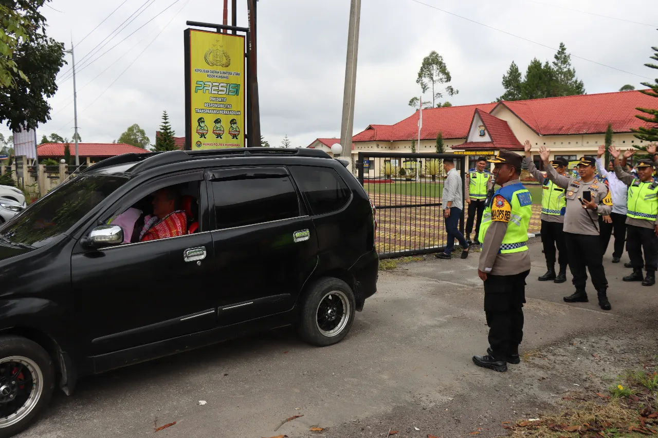 Kapolres Humbahas Lepas Personel Purna Bhakti