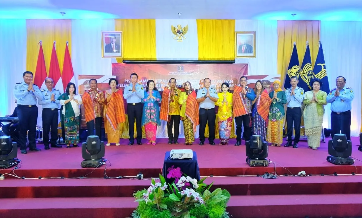 Torehkan Kinerja Terbaik, Kakanwil Kemenkumham Sumut Lepas Bangga Dua Rekan Andalan