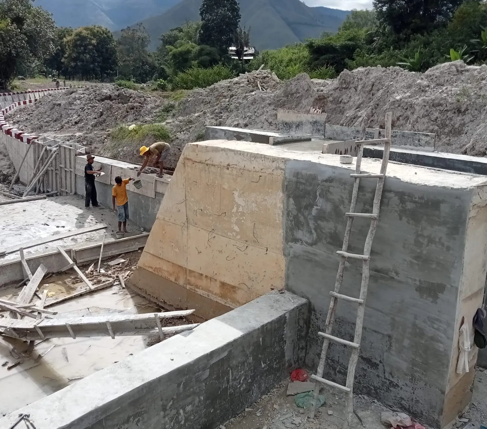 Proyek BWS Sumut ll TA 2022 Di Samosir Masih Dikerjakan