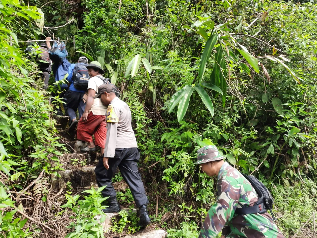 Paranormal Ikut Cari Warga<br>Hilang Misterius Di Hutan