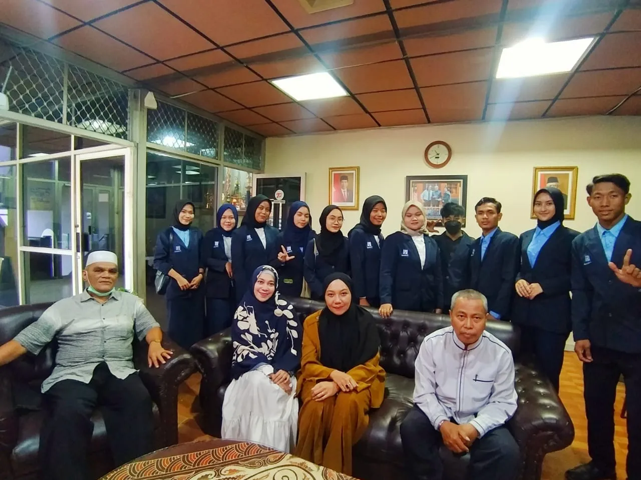 Mahasiswa LP3I Kunjungi Harian Waspada