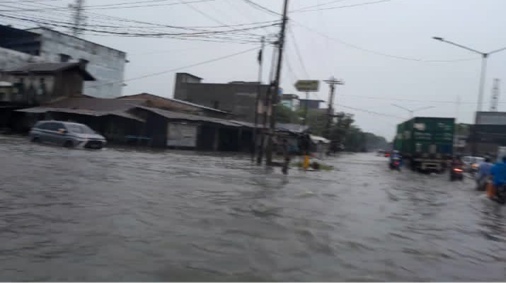 Simpang Kantor Medan Labuhan Langganan Banjir