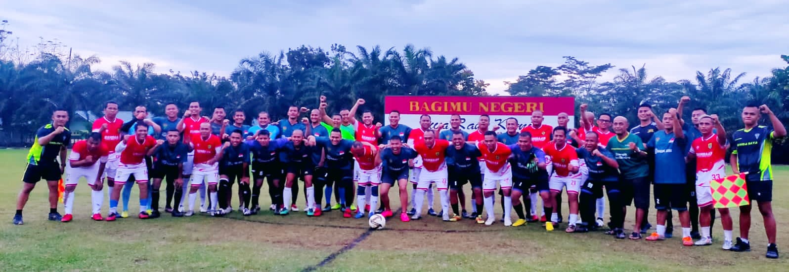 Imbangi PS Brigif 7/RR, Bupati Dan Wabup Sergai Cetak Gol