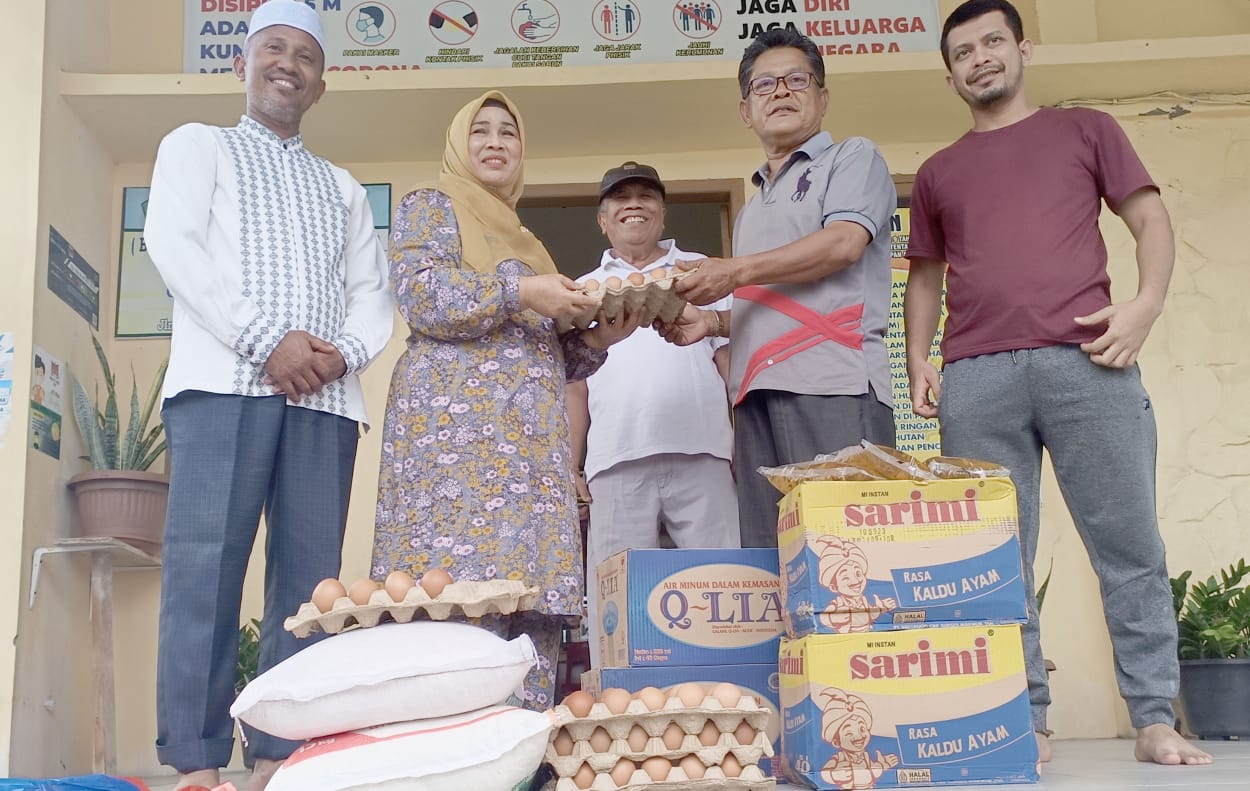 Bunda Salman Salurkan Bantuan Untuk Korban Banjir Pidie Dan Pijay