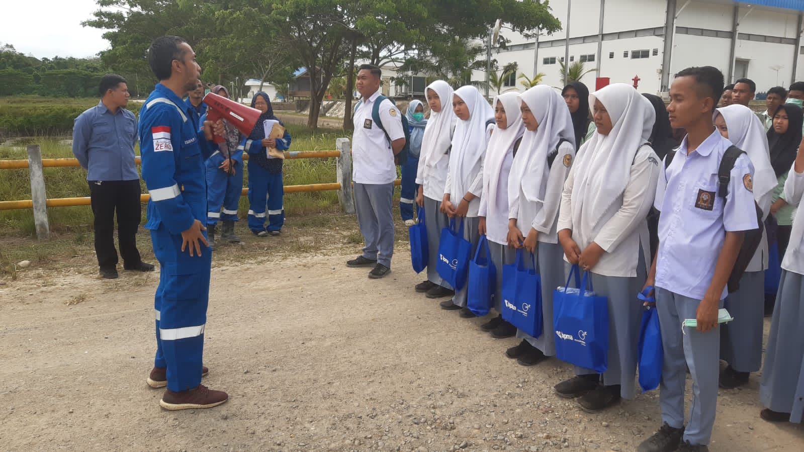 Medco Edukasi Pelajar SMA/SMK